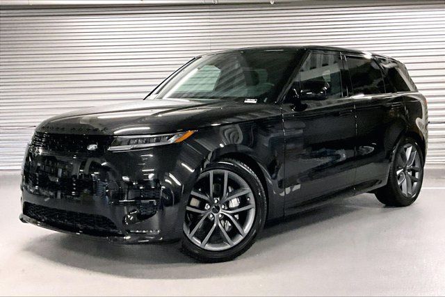 New 2026 Land Rover Range Rover Sport Dynamic SE AWD/4WD image 1