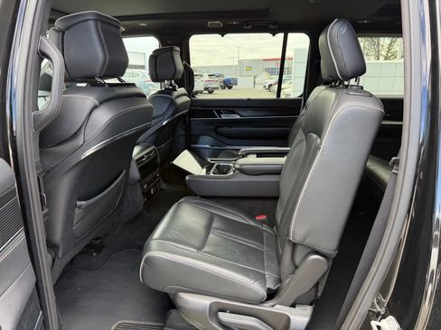 Used 2024 Jeep Grand Wagoneer L Series II w/ Quick Order Packagew 28T AWD/4WD image 9