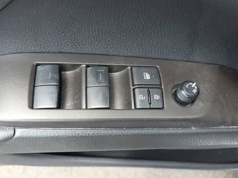 Used 2024 Toyota Camry SE FWD image 11