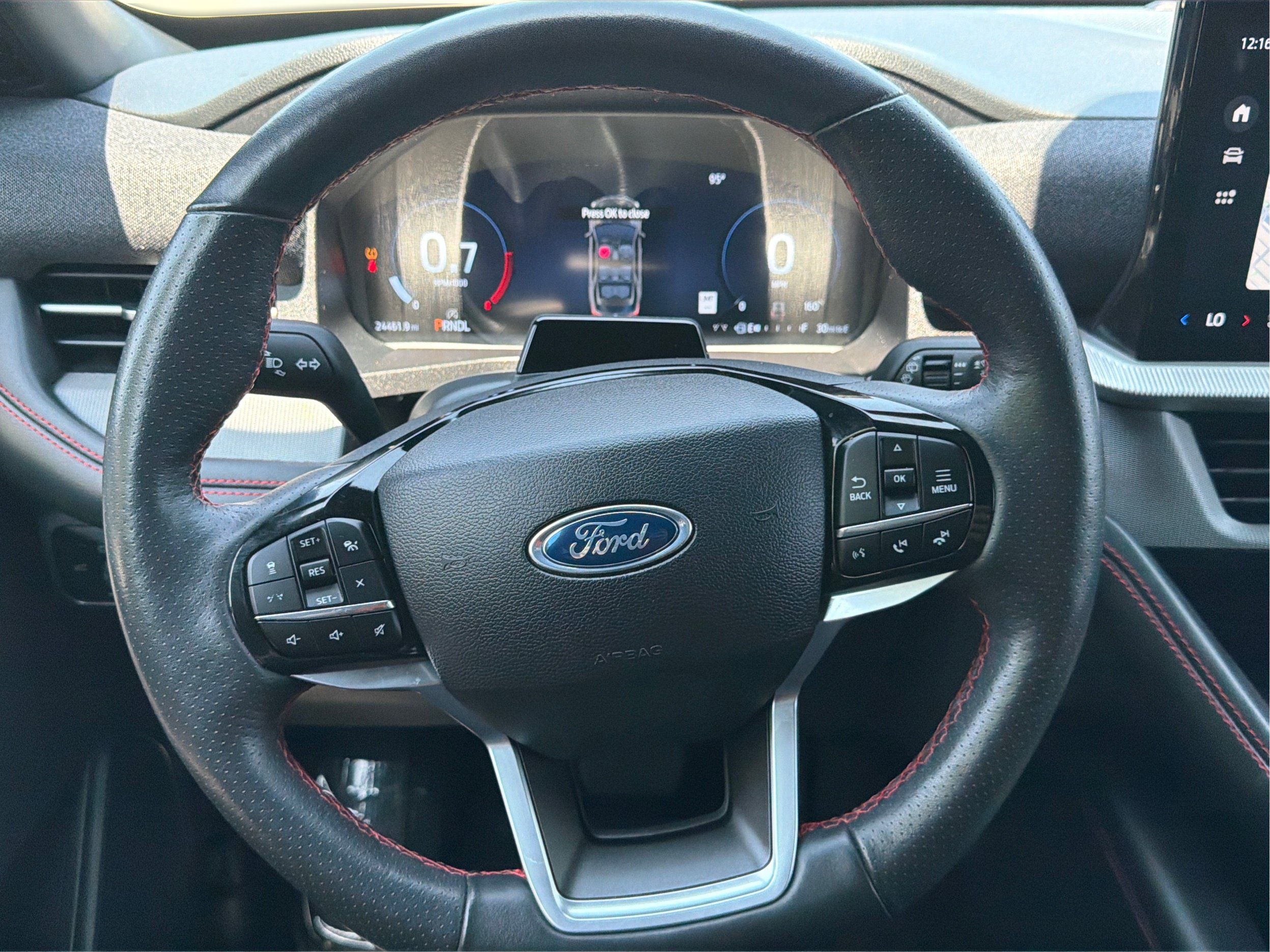 Used 2025 Ford Explorer ST-Line w/ ST-Line Street Pack AWD/4WD image 21
