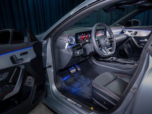 New 2025 Mercedes-Benz CLA 35 AMG 4MATIC image 10