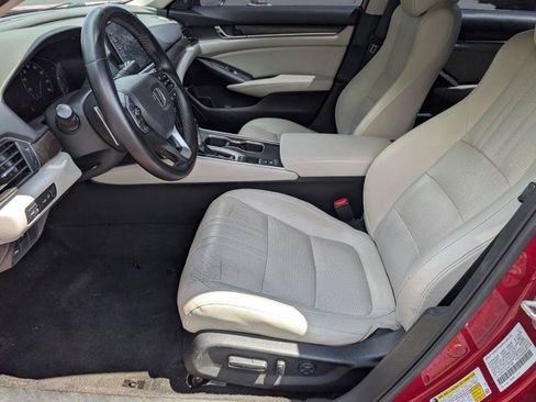 Used 2018 Honda Accord Touring image 13