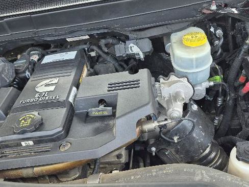 Used 2021 RAM 2500 Big Horn w/ Level 1 Equipment Group AWD/4WD image 3