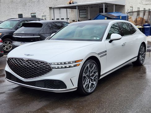 Used 2025 Genesis G90 3.5T image 2