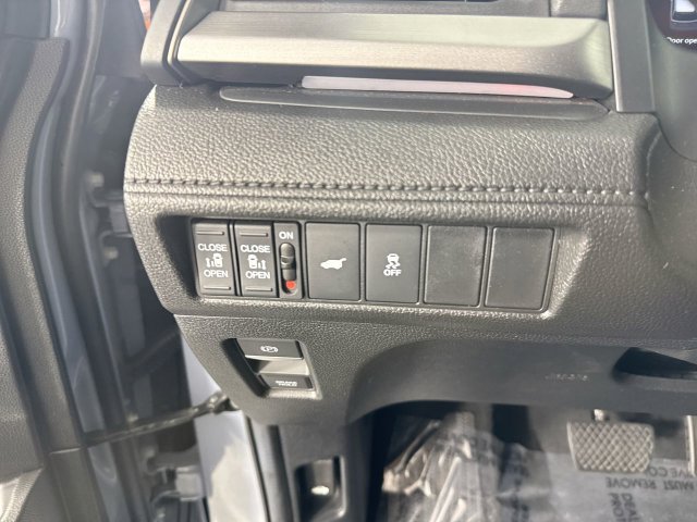 Used 2025 Honda Odyssey Sport-L image 15