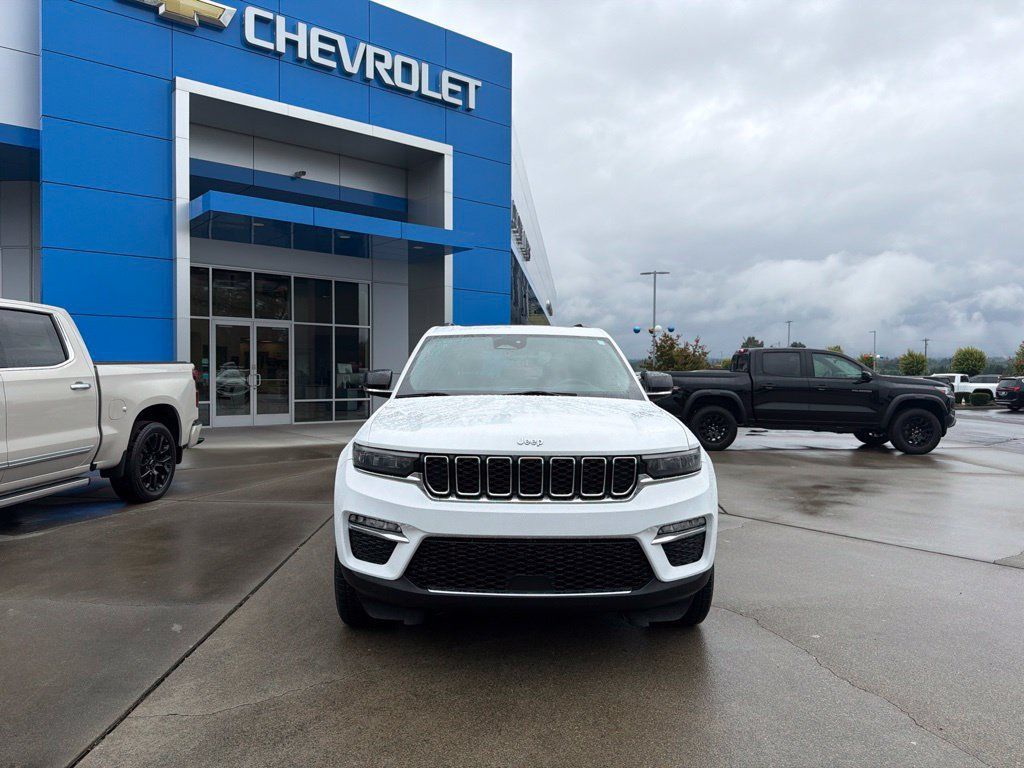 Used 2024 Jeep Grand Cherokee Limited 4xe AWD/4WD image 9