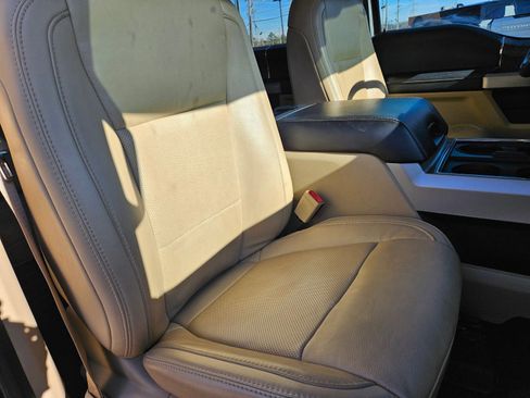 Used 2019 Ford F250 Lariat w/ Lariat Ultimate Package image 28