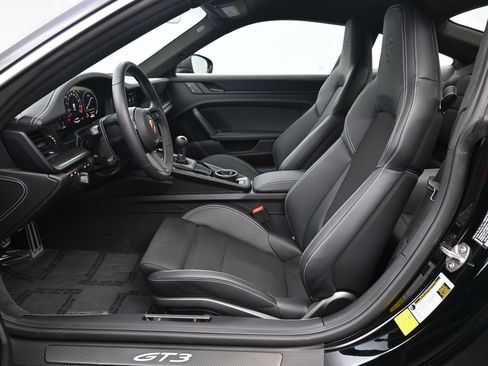 Used 2026 Porsche 911 GT3 image 7