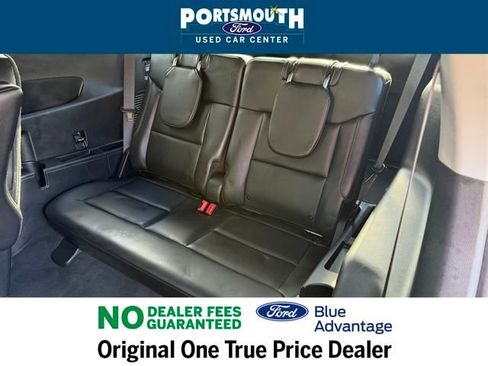 Used 2022 Ford Explorer XLT w/ Equipment Group 202A image 8