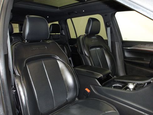 Used 2023 Jeep Grand Cherokee L Overland AWD/4WD image 15