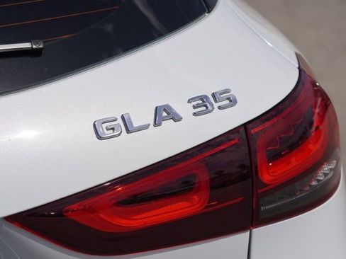 Used 2022 Mercedes-Benz GLA 35 AMG 4MATIC image 12