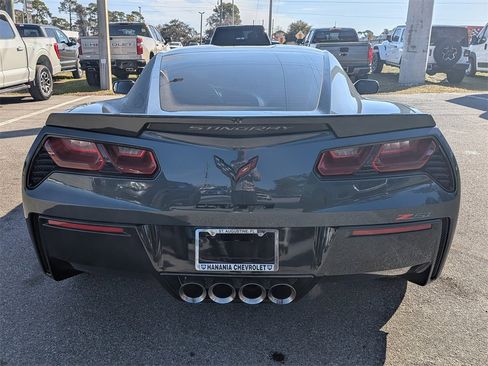 Used 2019 Chevrolet Corvette Stingray Coupe w/ Carbon Flash Badge Package image 4