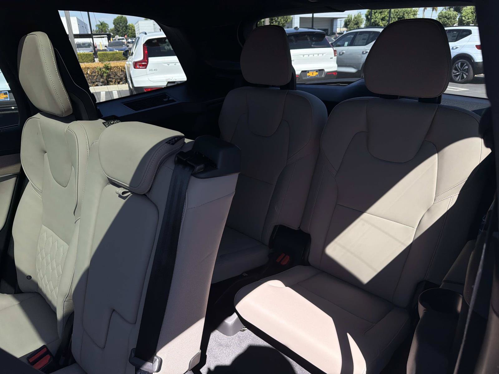 New 2027 Volvo XC90 B6 Plus AWD/4WD image 18