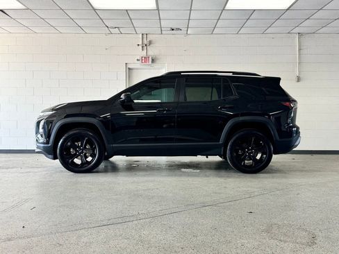 Used 2025 Chevrolet Equinox LT w/ Safety and Technology Package image 5