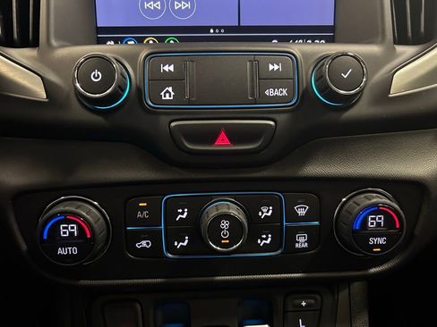 Used 2020 GMC Terrain SLT w/ Preferred Package FWD image 17