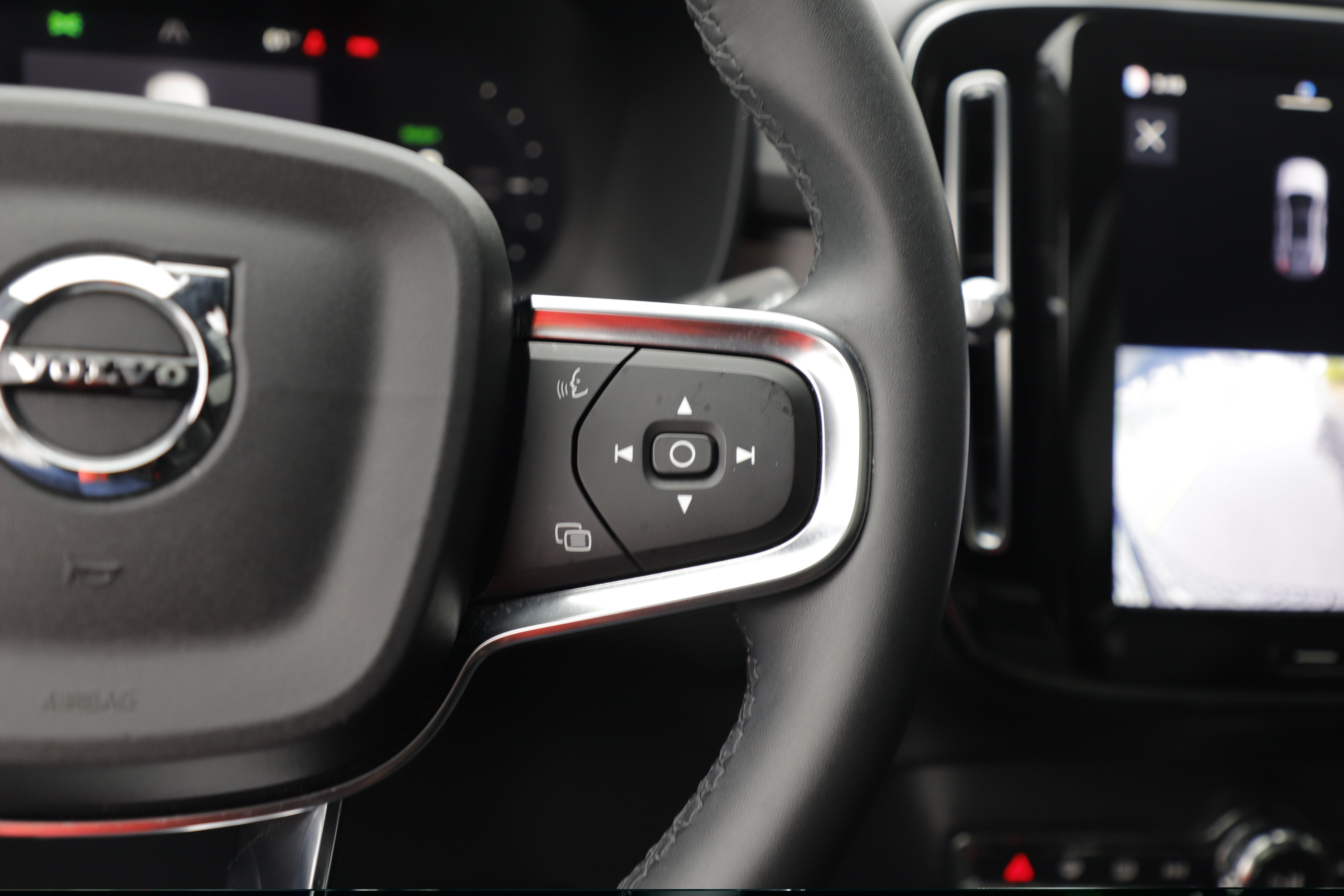 Used 2023 Volvo C40 P8 Recharge Plus AWD/4WD image 23