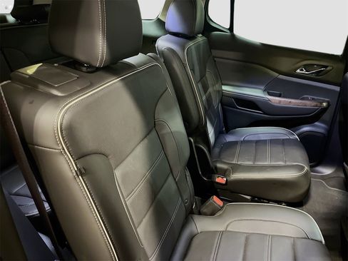 Used 2020 GMC Acadia Denali w/ Denali Ultimate Package image 30