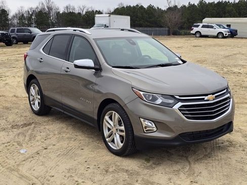Used 2018 Chevrolet Equinox Premier image 6