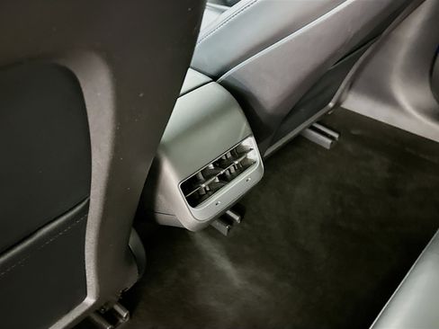 Used 2022 Tesla Model 3 Performance image 27