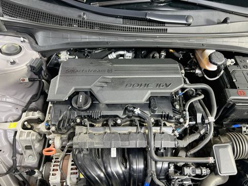 Used 2023 Hyundai Elantra Limited FWD image 31