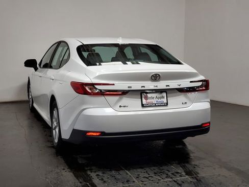 Used 2025 Toyota Camry LE image 24