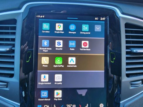 Used 2025 Volvo XC90 B5 Core image 32