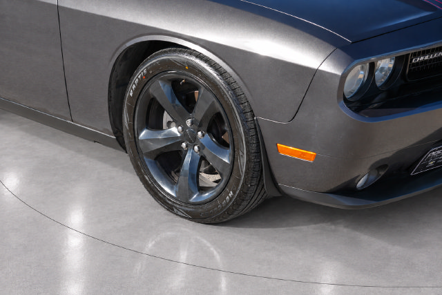 Used 2014 Dodge Challenger R/T w/ Blacktop Package RWD image 9