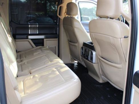 Used 2017 Ford F250 Lariat w/ Lariat Value Package image 31