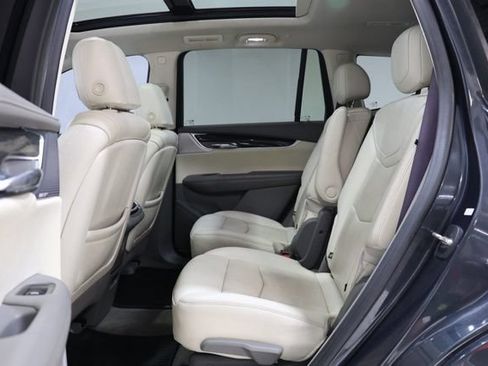 Used 2021 Cadillac XT6 Premium Luxury AWD/4WD image 28