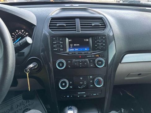 Used 2019 Ford Explorer FWD image 19