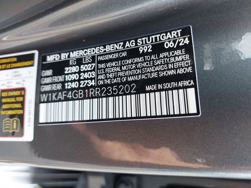 Used 2024 Mercedes-Benz C 300 Sedan image 38