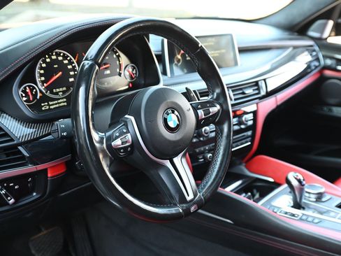 Used 2015 BMW X6 M image 25
