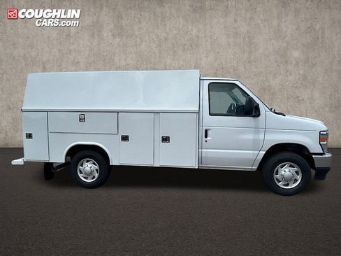 New 2026 Ford E-350 and Econoline 350 Super Duty w/ Power Equipment Group image 6