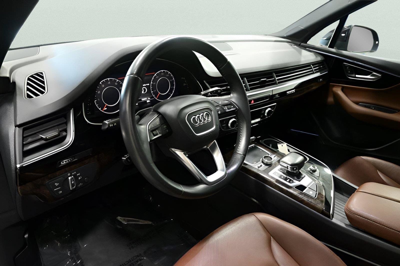 Used 2019 Audi Q7 3.0T Premium Plus w/ Premium Plus Package AWD/4WD image 10