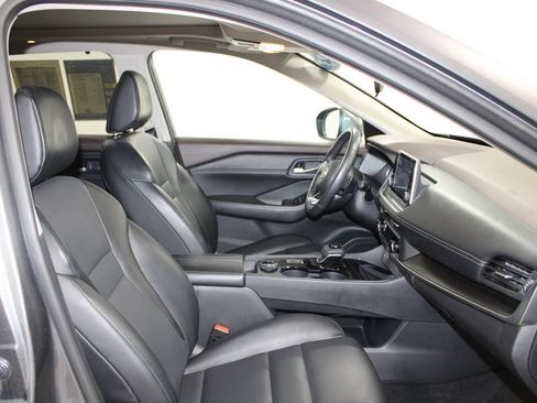 Used 2023 Nissan Rogue SV w/ SV Premium B Package AWD/4WD image 25