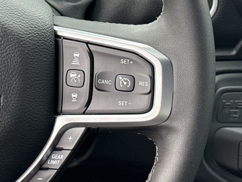 New 2026 RAM 3500 Big Horn AWD/4WD image 18