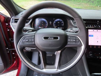 New 2025 Jeep Grand Cherokee Limited w/ Luxury Tech Group II