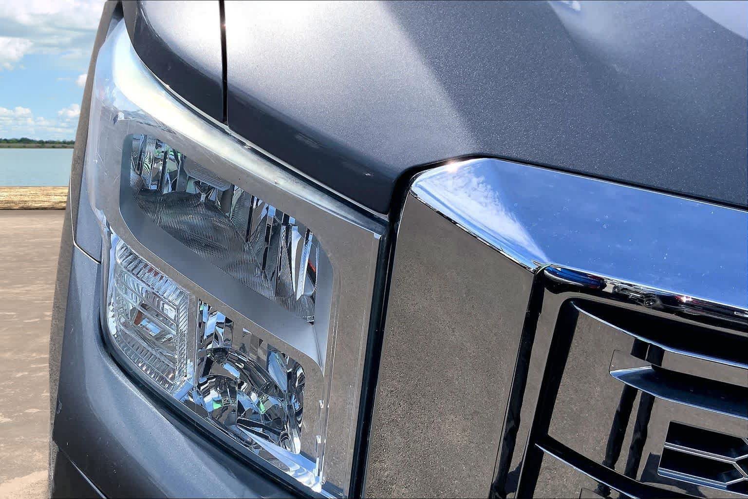 Used 2020 Nissan Titan SV w/ SV Convenience Package RWD image 31
