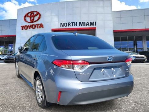 Used 2023 Toyota Corolla LE image 3