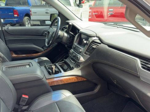 Used 2016 Chevrolet Tahoe LTZ AWD/4WD image 18