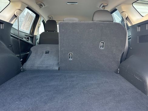 Used 2023 Kia Sportage LX image 12