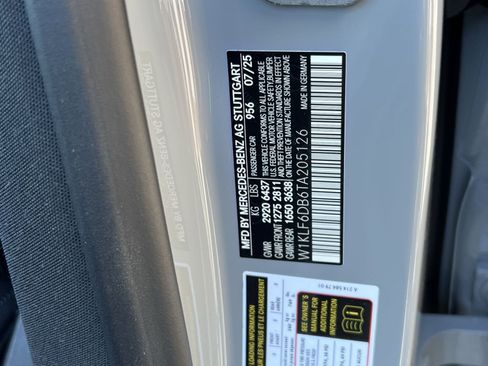 New 2026 Mercedes-Benz E 53 AMG e 4MATIC Sedan image 38