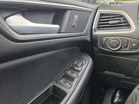 Used 2024 Ford Edge SE AWD/4WD image 18