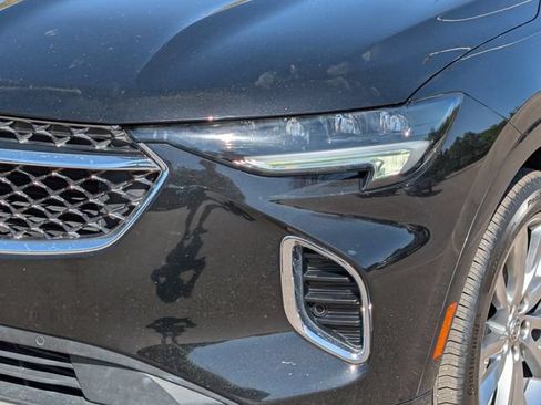 Used 2022 Buick Envision Avenir w/ Safety Package FWD image 9