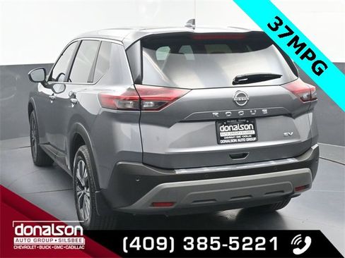 Used 2023 Nissan Rogue SV image 4