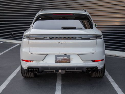 Certified 2026 Porsche Cayenne AWD/4WD image 6