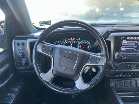 Used 2018 GMC Sierra 1500 Denali w/ Denali Ultimate Package image 11