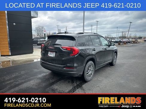 Used 2020 GMC Terrain SLE w/ Driver Convenience Package image 24