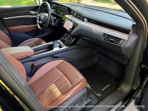 Used 2019 Audi e-tron Premium Plus AWD/4WD image 32