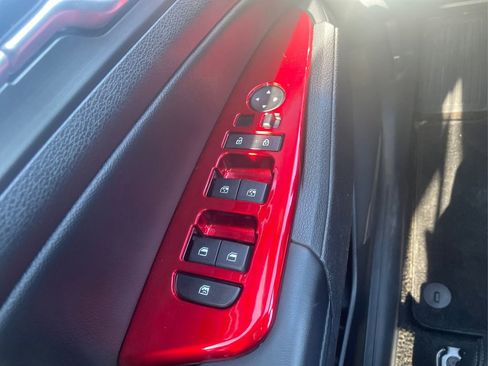 Used 2025 Kia Sportage EX AWD/4WD image 31